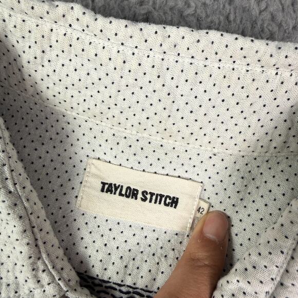 Taylor Stitch The California Shirt Mens Large 42 White Navy Jacquard Dot Pocket - Picture 3 of 9